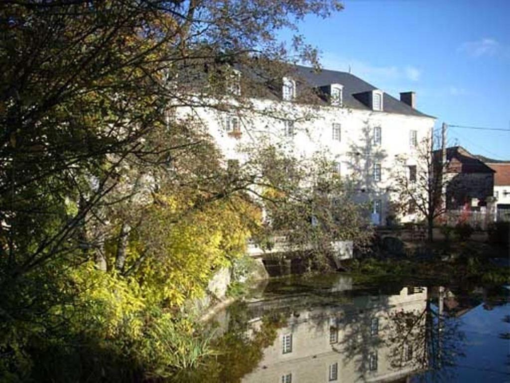 Le Moulin De Poilly Bed & Breakfast Exterior photo